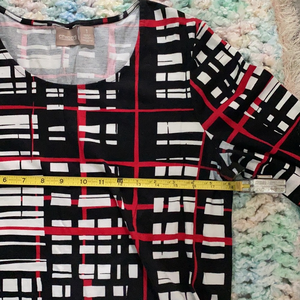 Chico’s Long Sleeve lightweight top - Picture 2 of 6